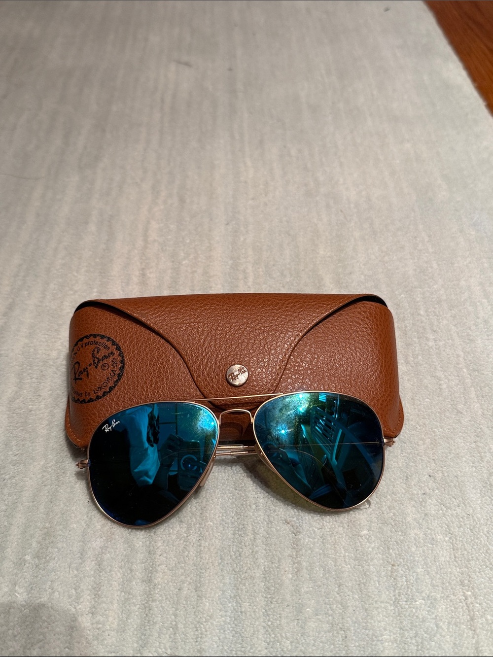 Ray Ban Aviator Sunglasses with Blue Lens